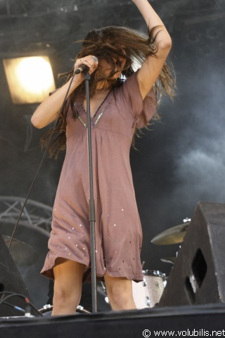 Olivia Ruiz - Festival Les Vieilles Charrues 2006