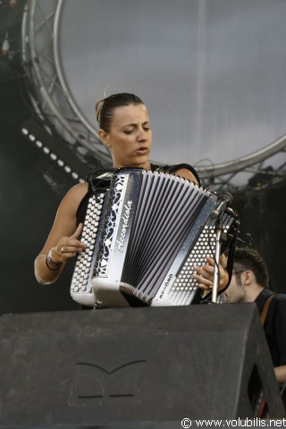 Olivia Ruiz - Festival Les Vieilles Charrues 2006