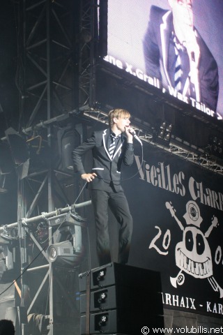 The Hives - Festival Les Vieilles Charrues 2008