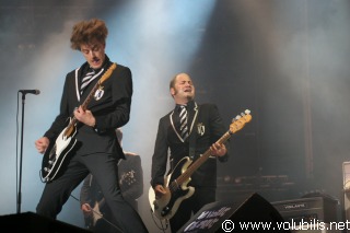 The Hives - Festival Les Vieilles Charrues 2008