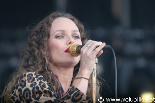 Vanessa Paradis - Festival Les Vieilles Charrues 2008