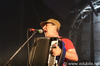 Gogol Bordello - Festival Les Vieilles Charrues 2008