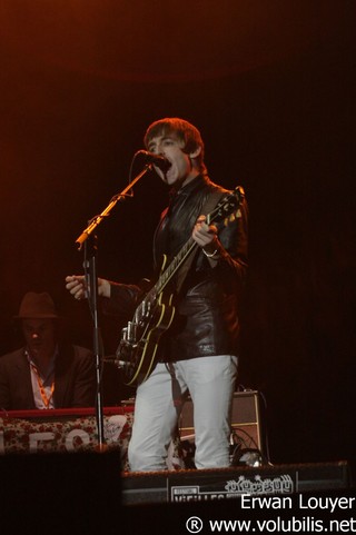 Miles Kane - Festival Les Vieilles Charrues 2011