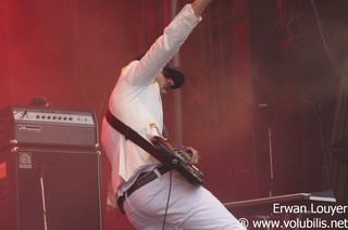 Misteur Valaire - Festival Les Vieilles Charrues 2011