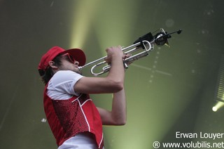 Misteur Valaire - Festival Les Vieilles Charrues 2011