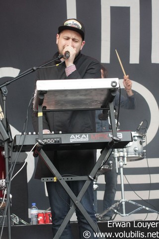 The Shoes - Festival Les Vieilles Charrues 2011