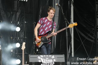 Django Django - Les Vieilles Charrues 2012