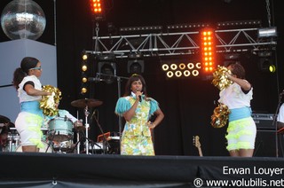 Santigold - Les Vieilles Charrues 2012