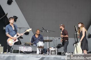 Lou Doillon - Festival Les Vieilles Charrues 2016