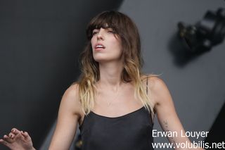 Lou Doillon - Festival Les Vieilles Charrues 2016