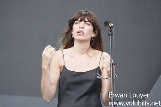 Lou Doillon - Festival Les Vieilles Charrues 2016