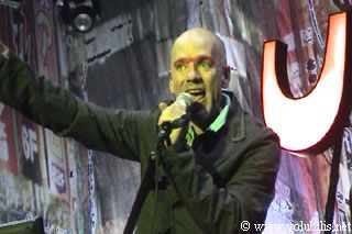 REM - Festival Les Vieilles Charrues 2003