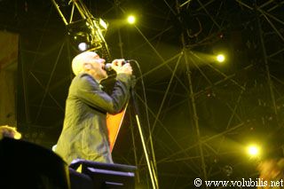 REM - Festival Les Vieilles Charrues 2003