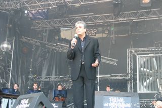 Enrico Macias - Festival Les Vieilles Charrues 2003