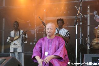 Salif Keita - Festival Les Vieilles Charrues 2003