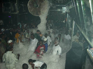 mousse - Cristal Palace Chez Alex's - Le Cotonou - Benin - Night Club - Discotheque