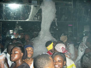 mousse Cristal Palace Chez Alex's - Le Cotonou - Benin - Night Club - Discotheque