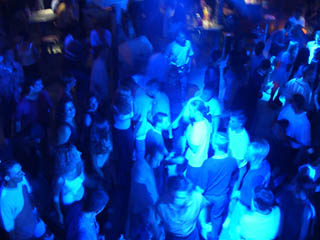 Foule Piste - Bora - Le Cap d' Agde - Night Club - Discotheque