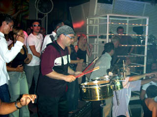 Bora Pierre Vivier - Percussionniste - Le Cap d' Agde - Night Club - Discotheque